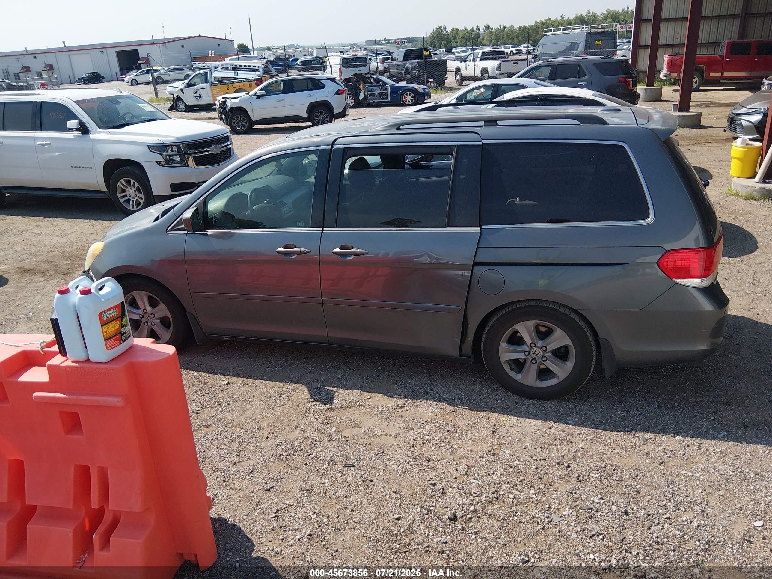 2010 Honda Odyssey Touring Gray vin: 5FNRL3H93AB080142