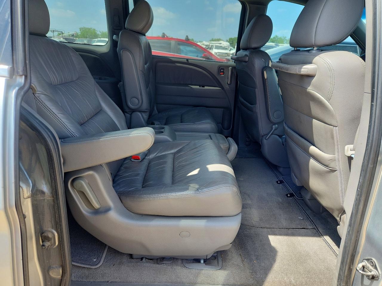 2010 Honda Odyssey Touring Серебряный vin: 5FNRL3H94AB032570