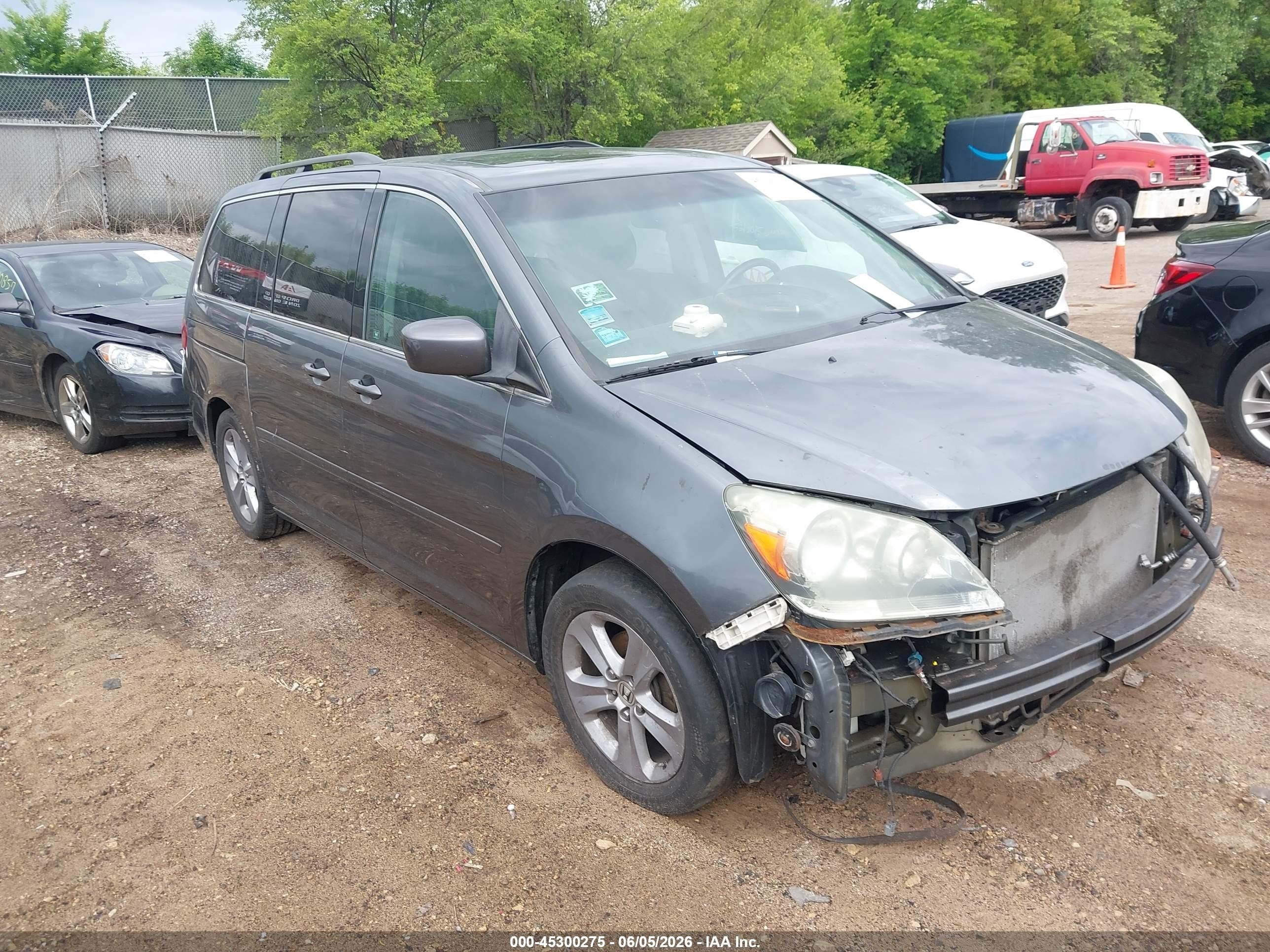 2010 Honda Odyssey Touring Серый vin: 5FNRL3H94AB083969