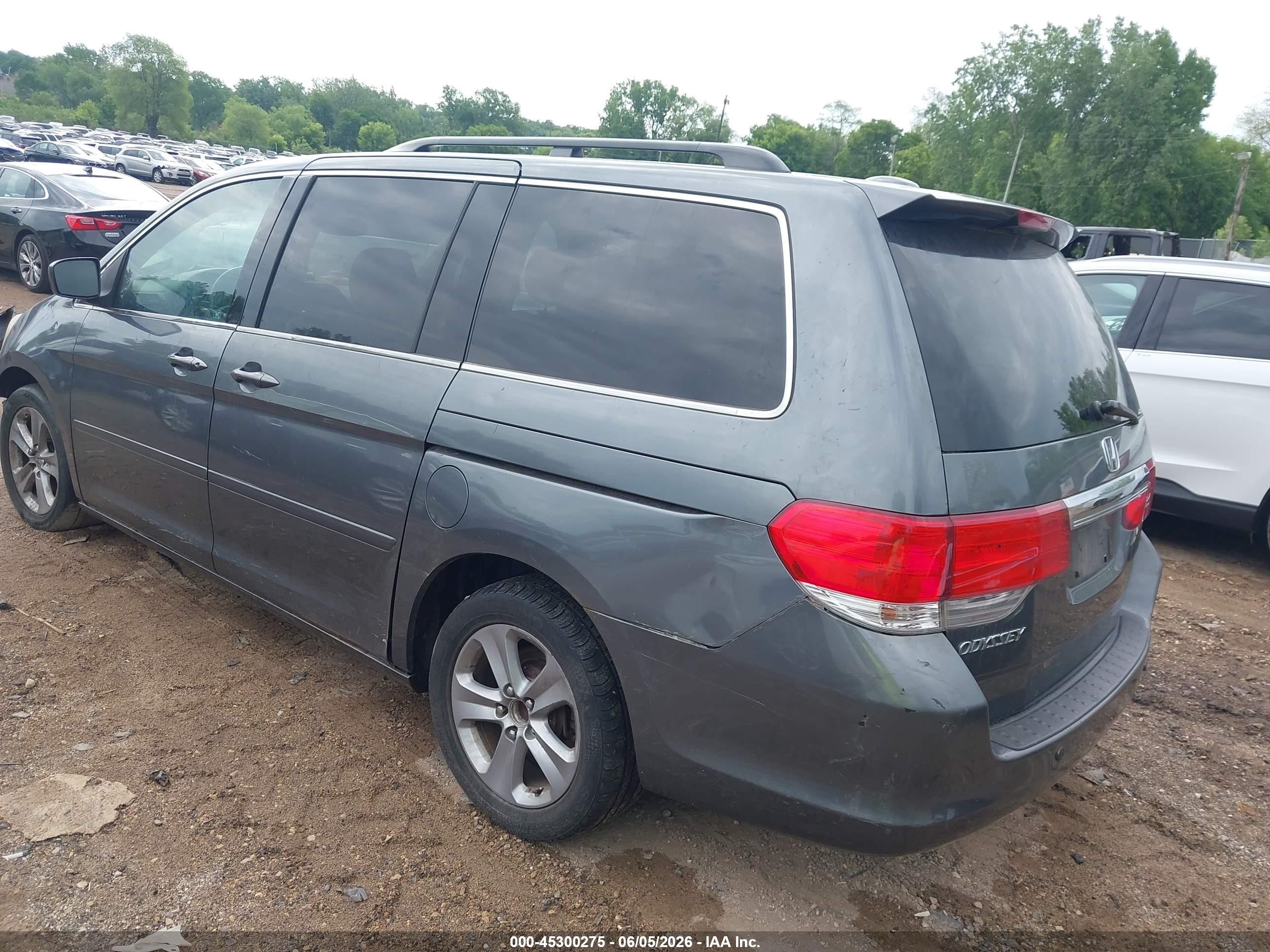 2010 Honda Odyssey Touring Серый vin: 5FNRL3H94AB083969