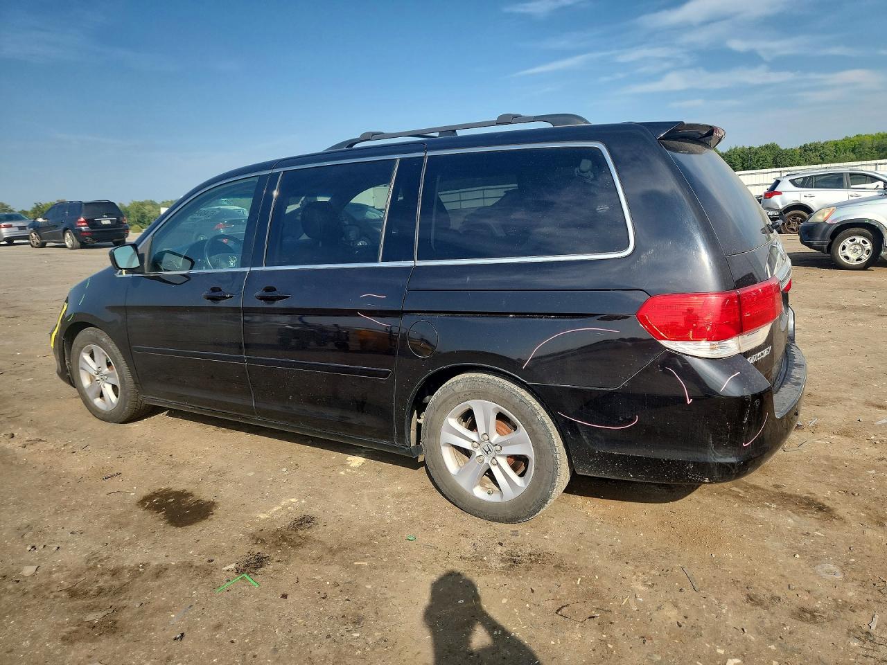2010 Honda Odyssey Touring Black vin: 5FNRL3H94AB091120