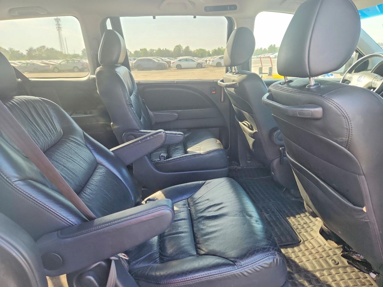 2010 Honda Odyssey Touring Black vin: 5FNRL3H94AB091120