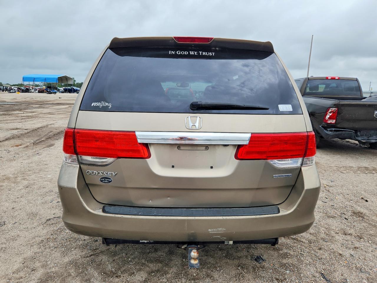 2010 Honda Odyssey Touring Beige vin: 5FNRL3H95AB004924