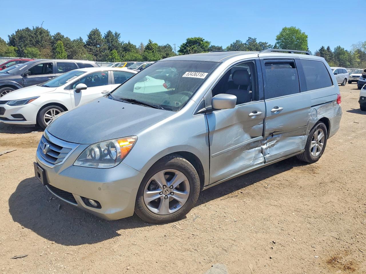 2010 Honda Odyssey Touring Silver vin: 5FNRL3H95AB086248