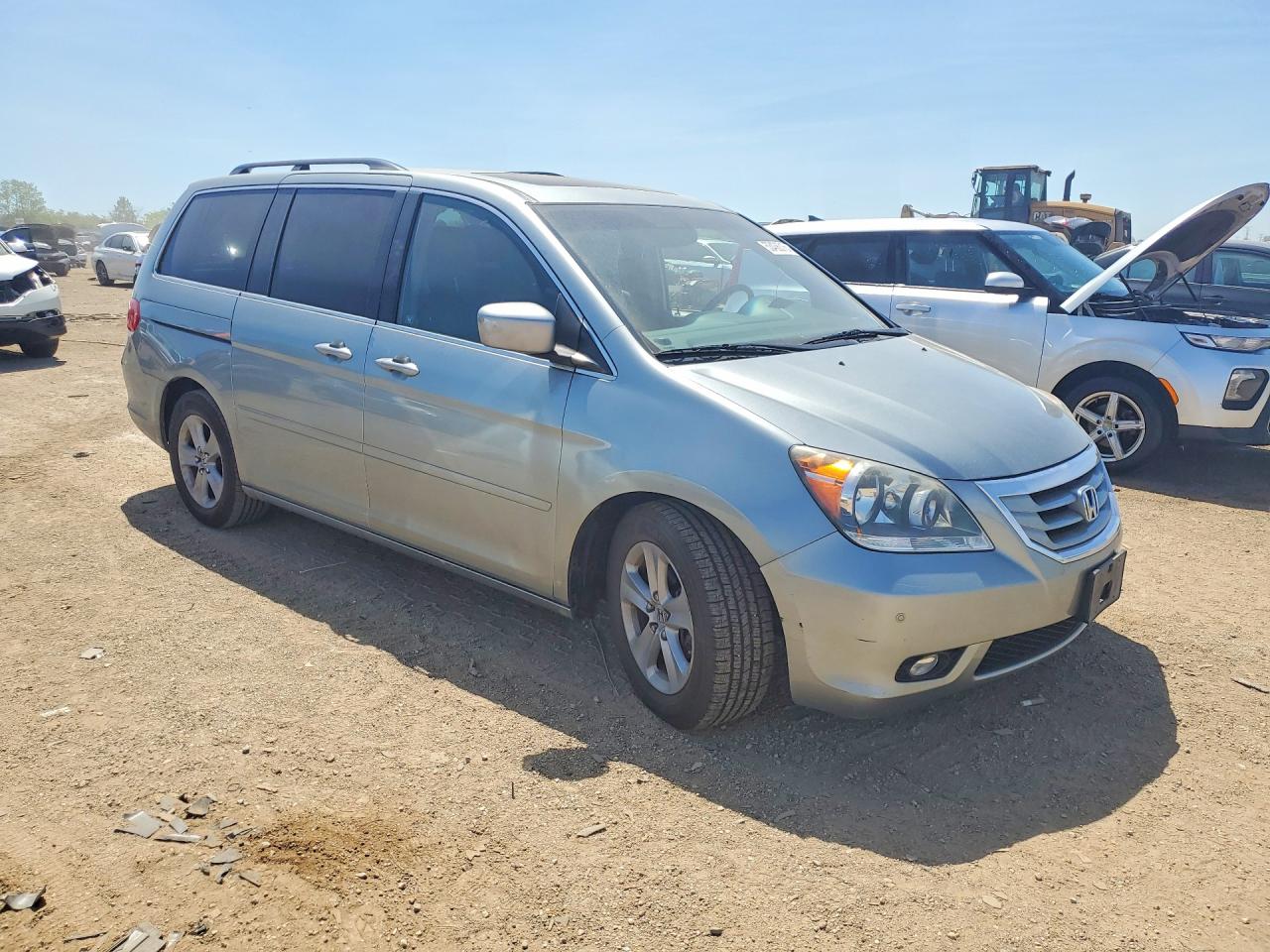 2010 Honda Odyssey Touring Silver vin: 5FNRL3H95AB086248