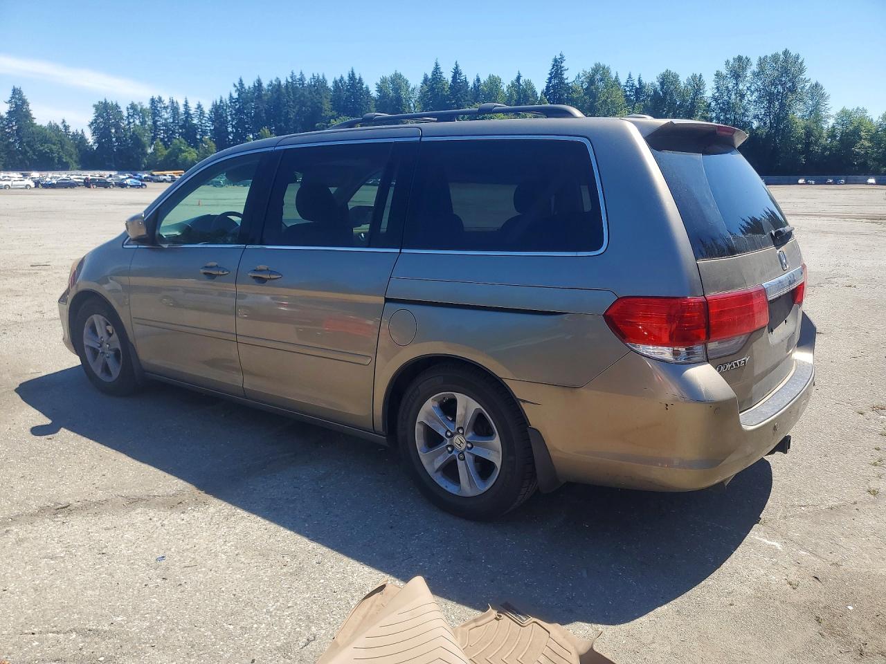 2010 Honda Odyssey Touring Желто-коричневый vin: 5FNRL3H96AB004902