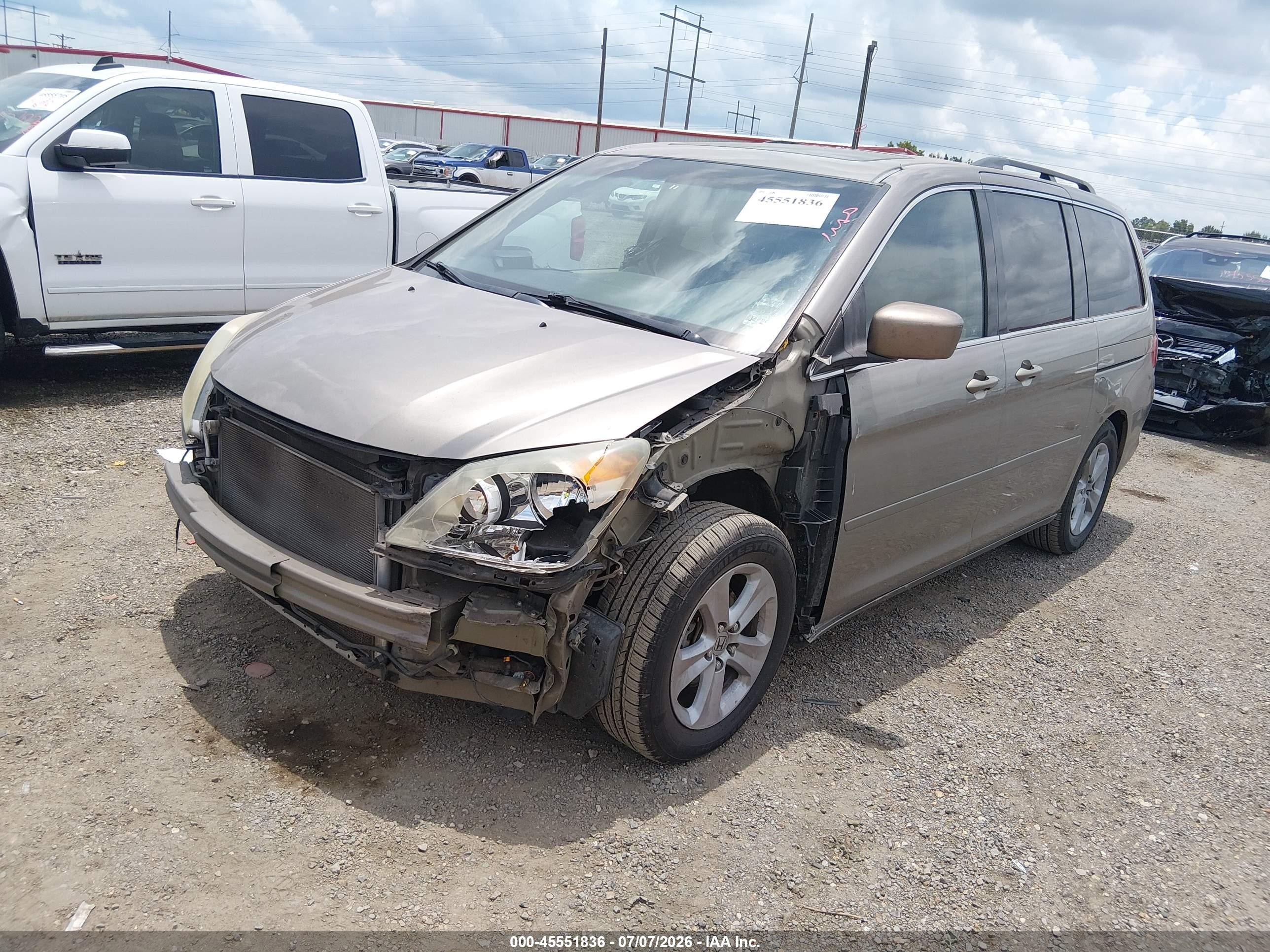 2010 Honda Odyssey Touring Gold vin: 5FNRL3H96AB033820