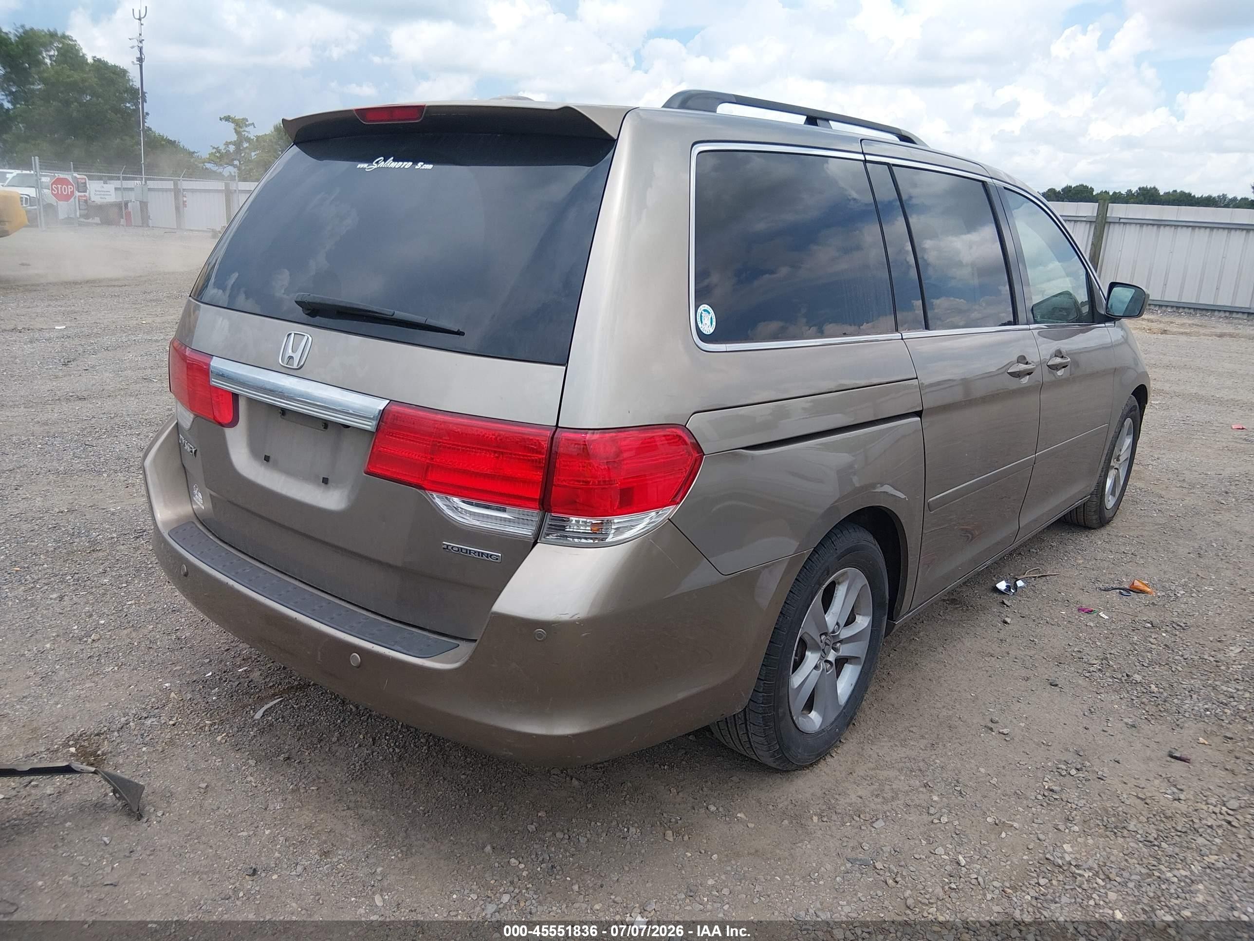 2010 Honda Odyssey Touring Gold vin: 5FNRL3H96AB033820