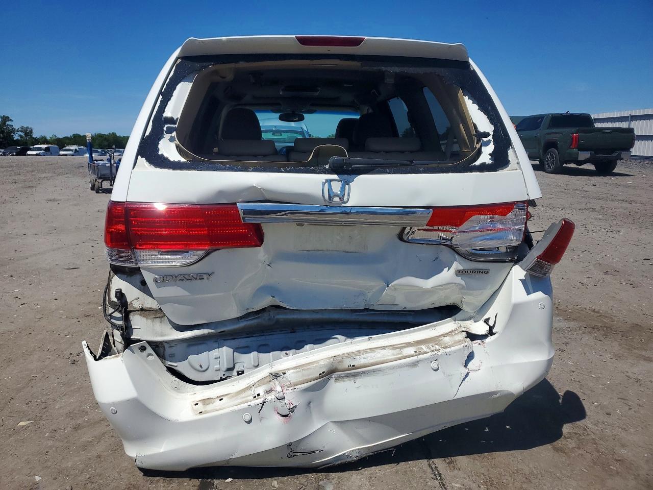 2010 Honda Odyssey Touring White vin: 5FNRL3H96AB047345