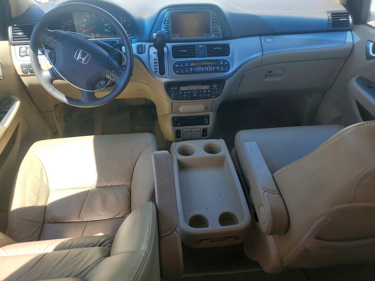 2010 Honda Odyssey Touring White vin: 5FNRL3H96AB047345