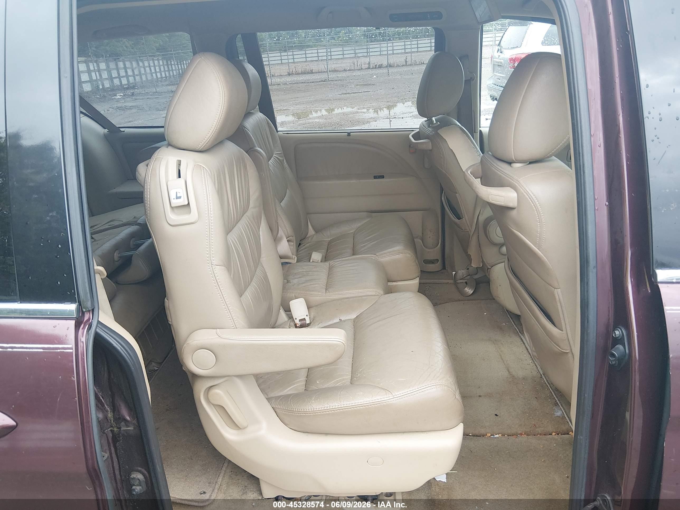 2010 Honda Odyssey Touring Maroon vin: 5FNRL3H96AB056661