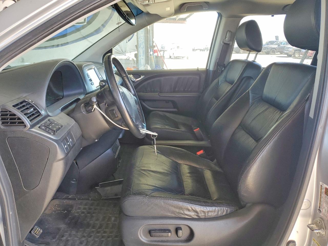 2010 Honda Odyssey Touring Silver vin: 5FNRL3H96AB063027