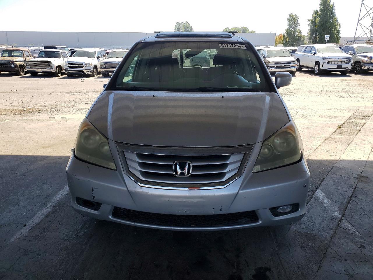 2010 Honda Odyssey Touring Silver vin: 5FNRL3H96AB063027