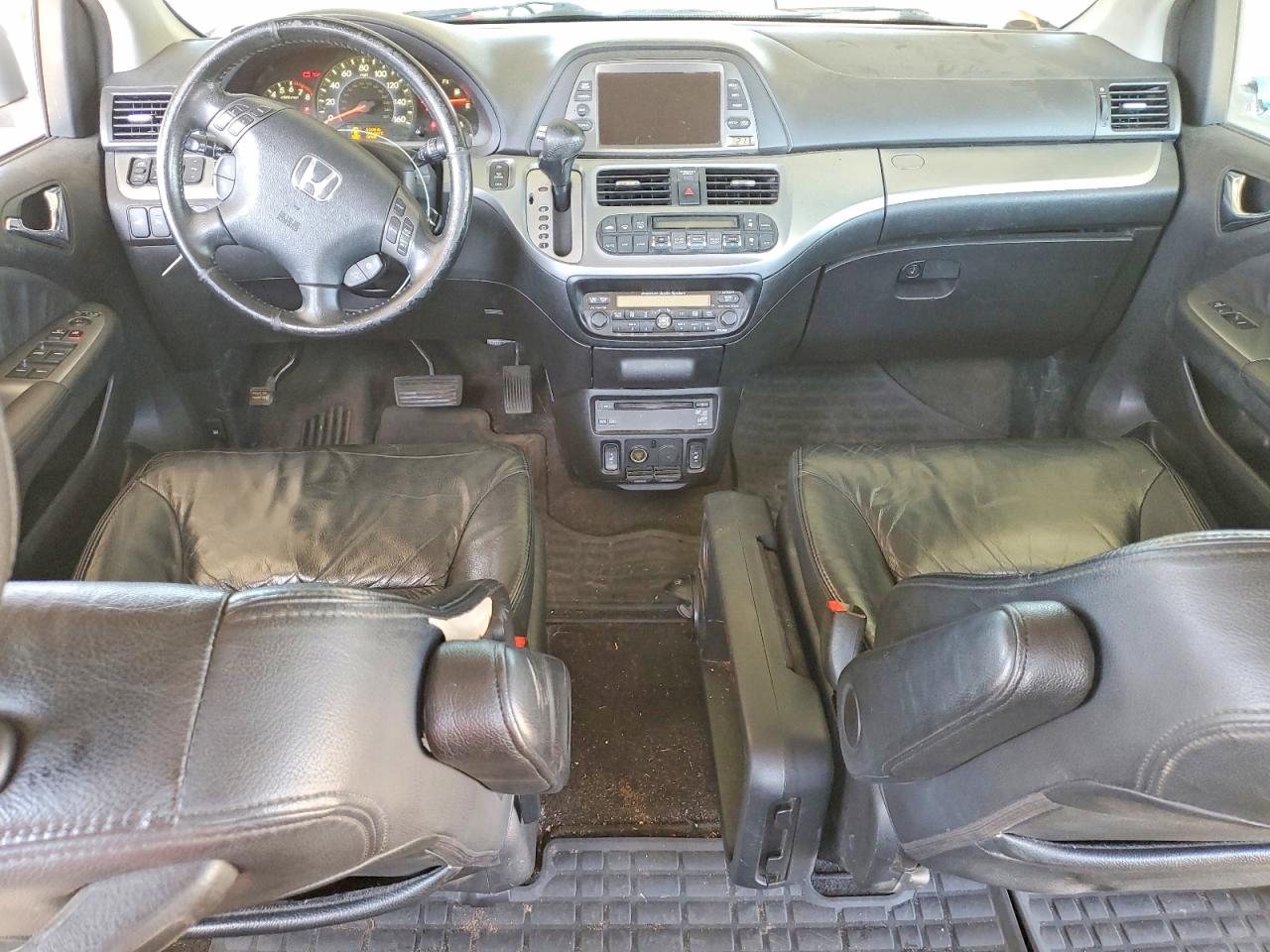 2010 Honda Odyssey Touring Silver vin: 5FNRL3H96AB063027