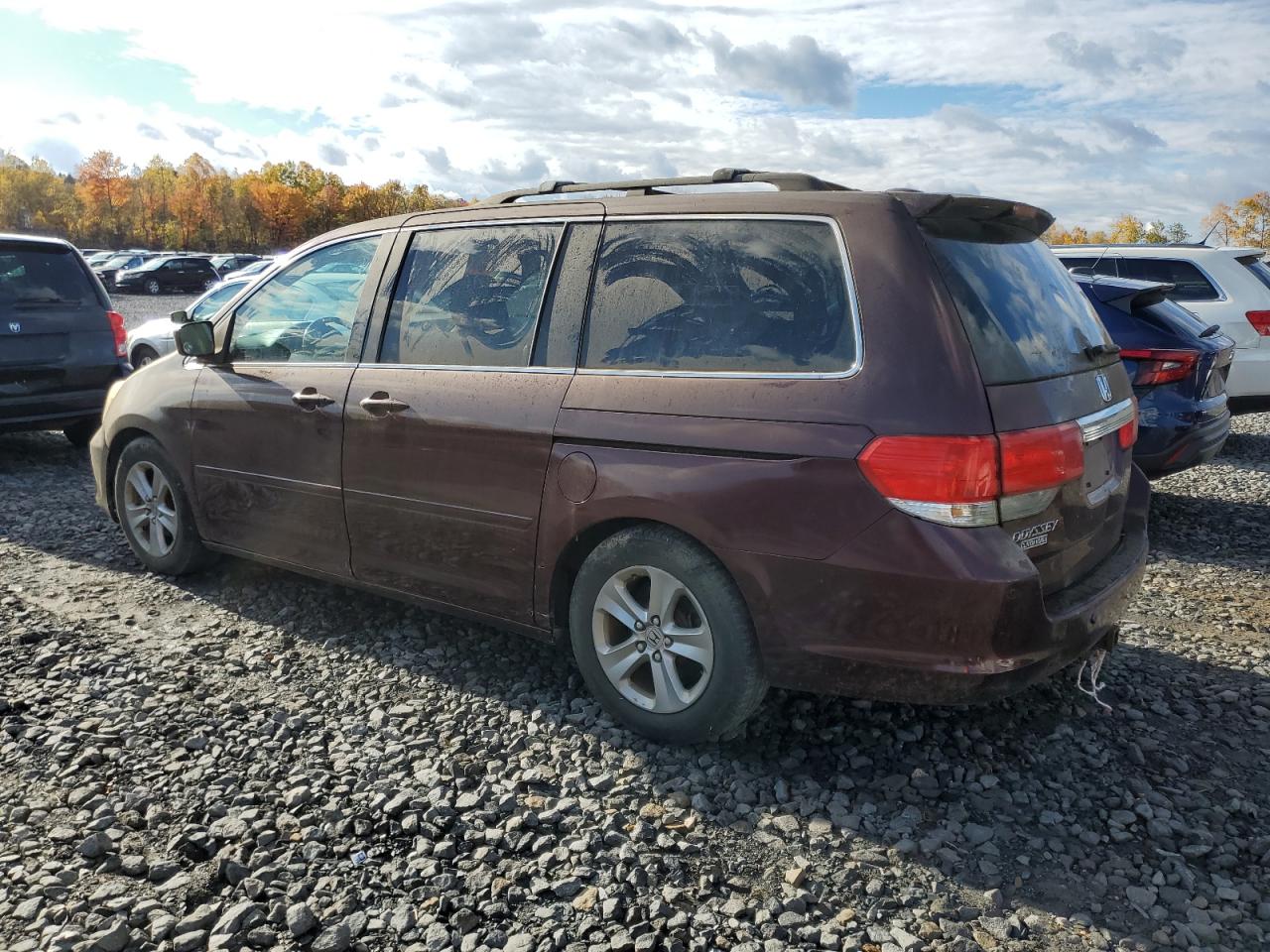 2010 Honda Odyssey Touring Burgundy vin: 5FNRL3H97AB017089