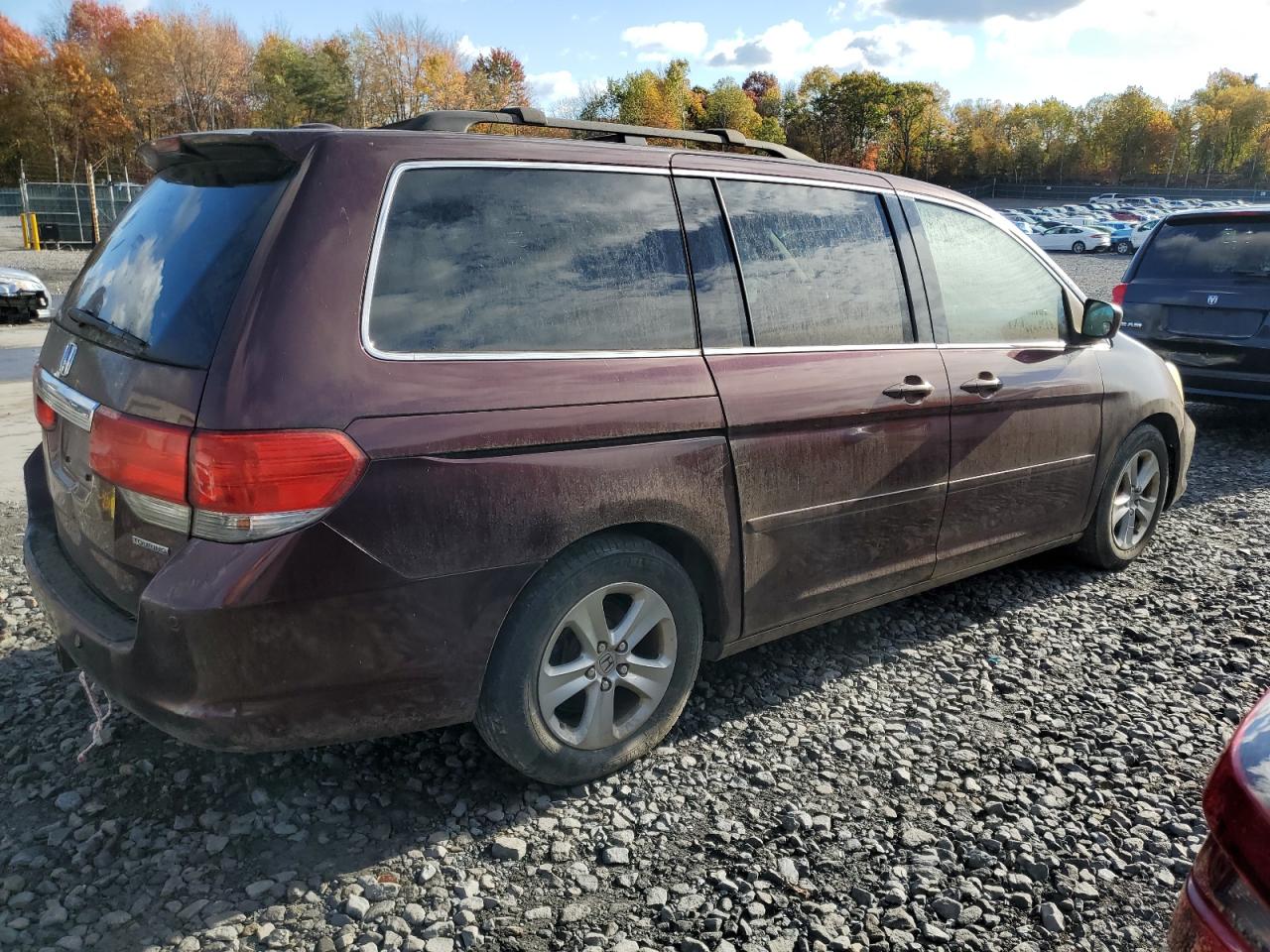 2010 Honda Odyssey Touring Burgundy vin: 5FNRL3H97AB017089