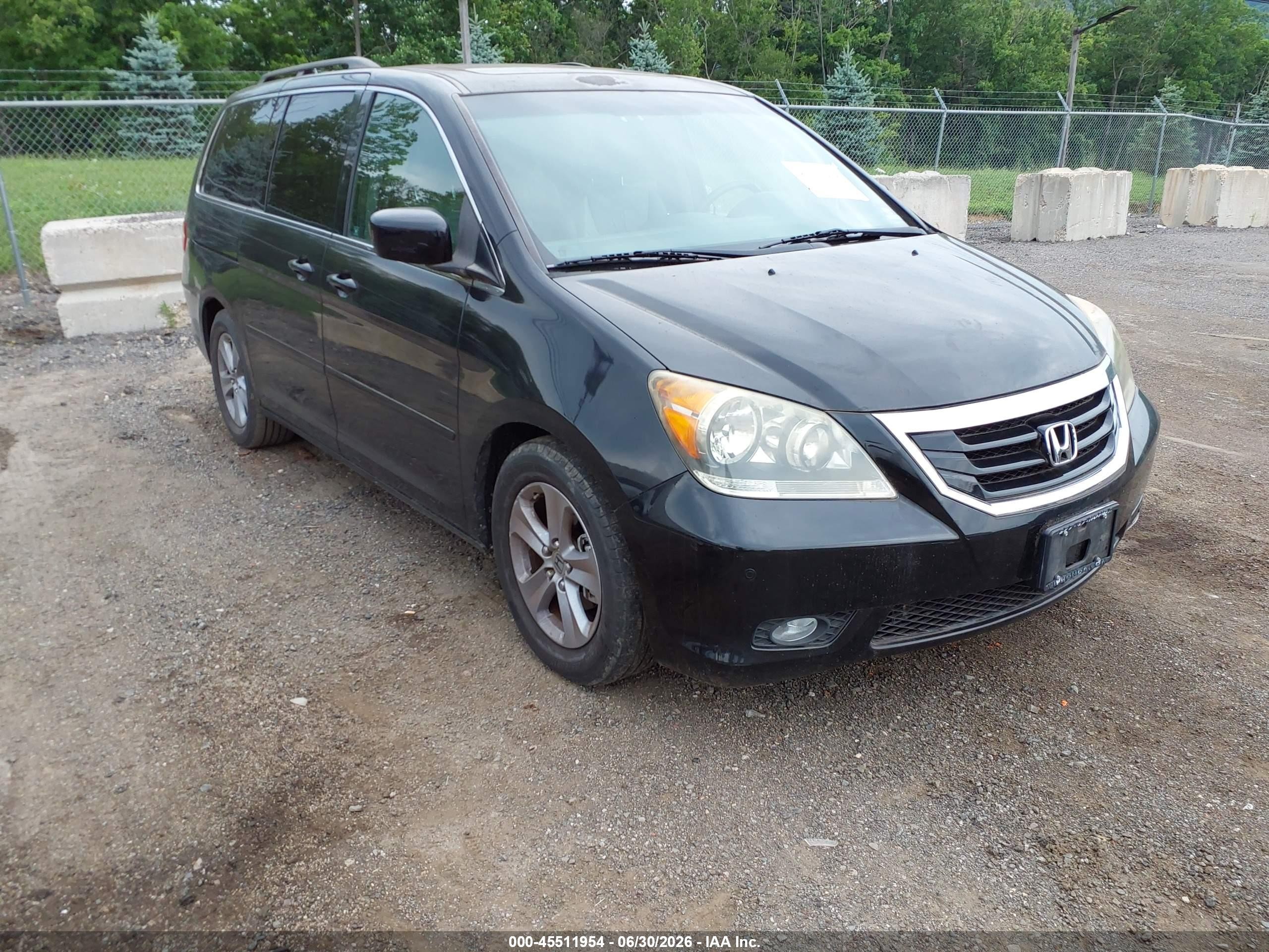 2010 Honda Odyssey Touring Black vin: 5FNRL3H97AB096196