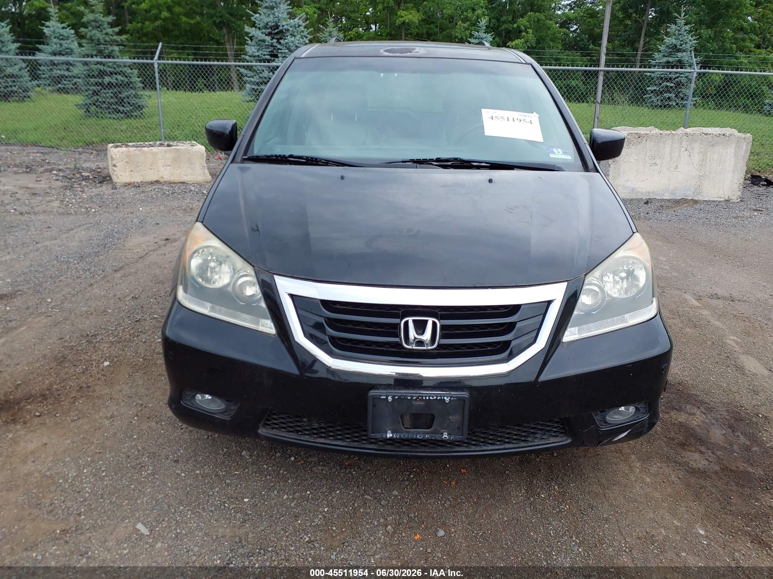 2010 Honda Odyssey Touring Black vin: 5FNRL3H97AB096196