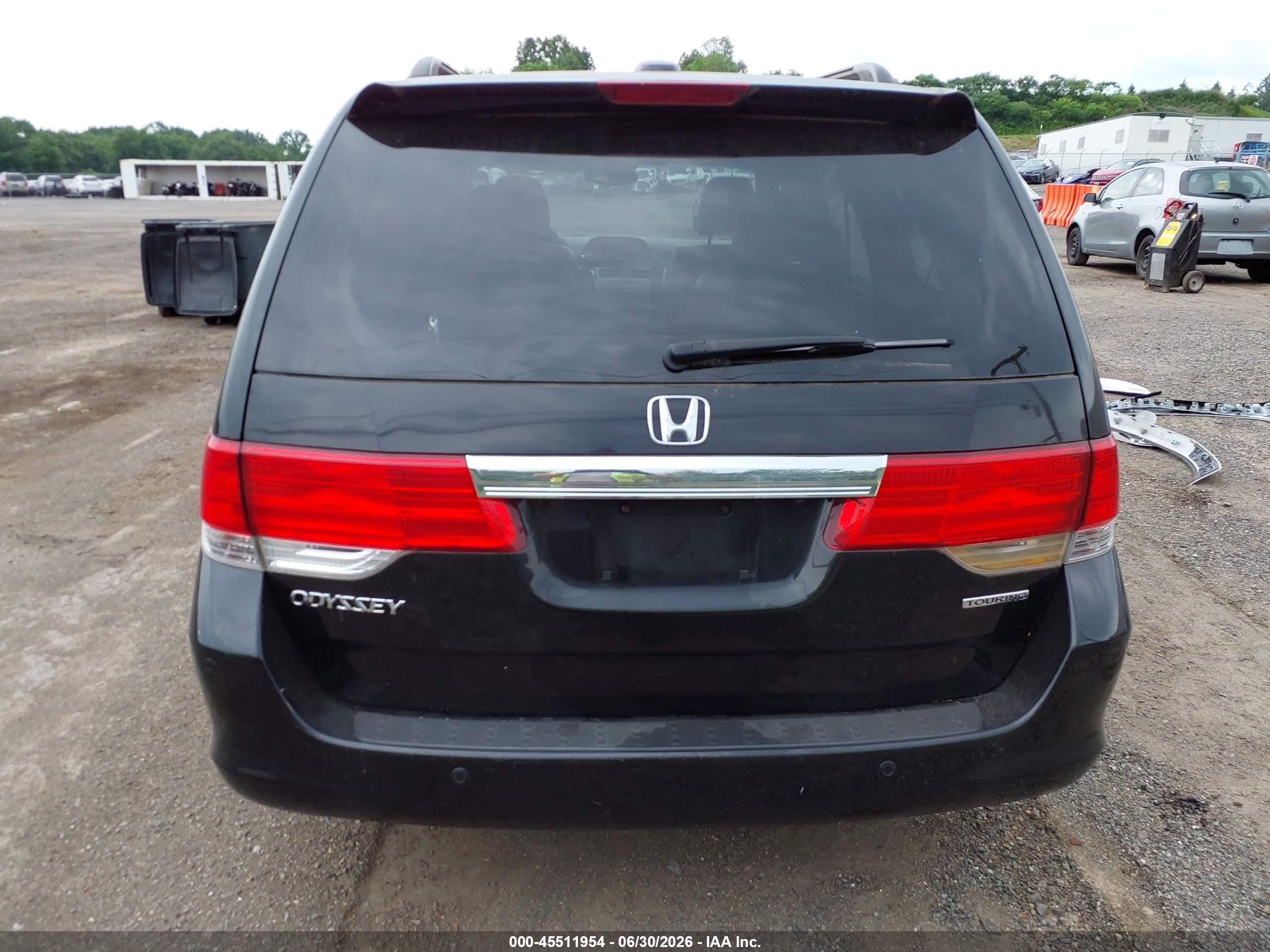 2010 Honda Odyssey Touring Black vin: 5FNRL3H97AB096196