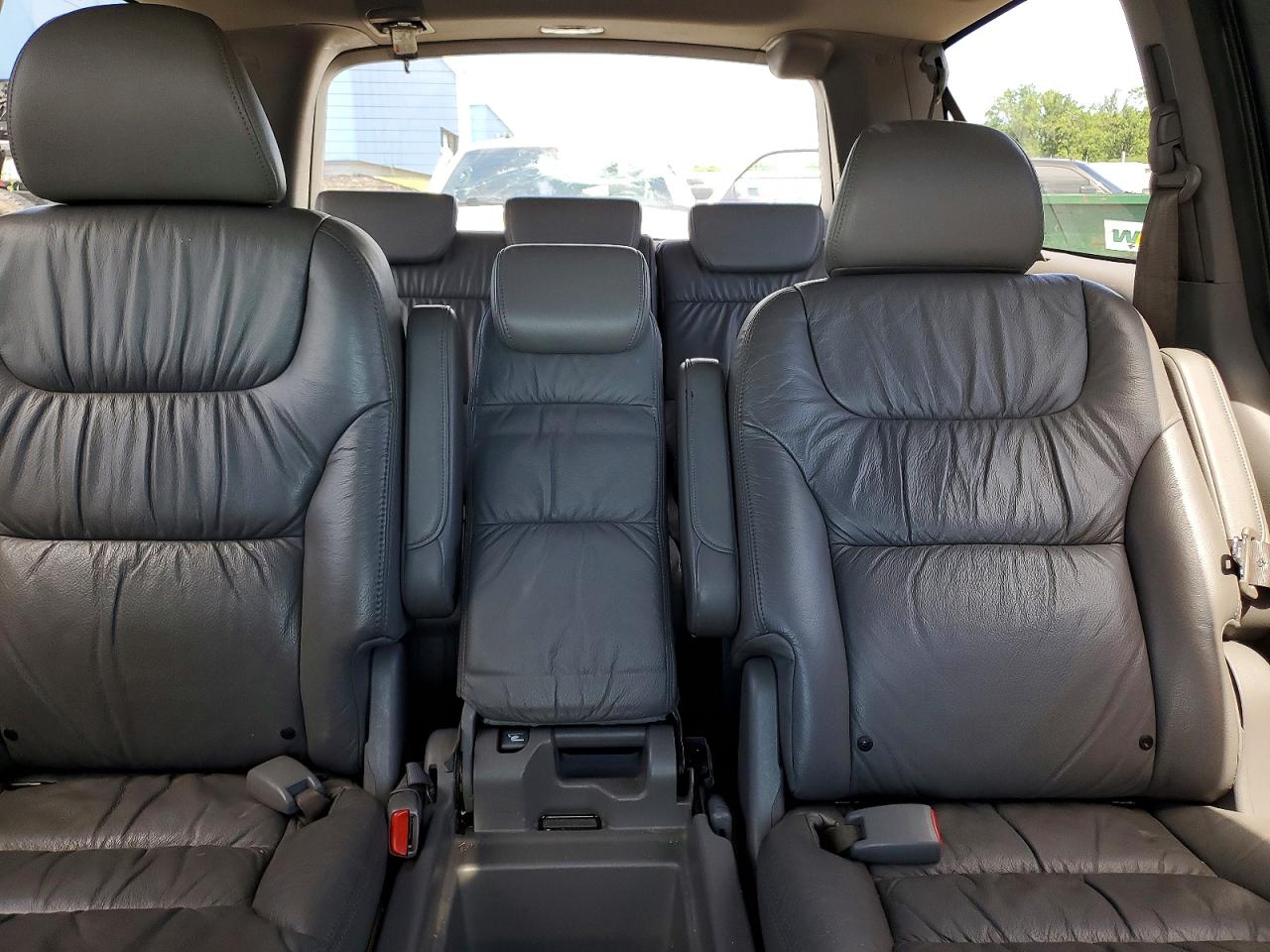 2010 Honda Odyssey Touring Silver vin: 5FNRL3H97AB096957