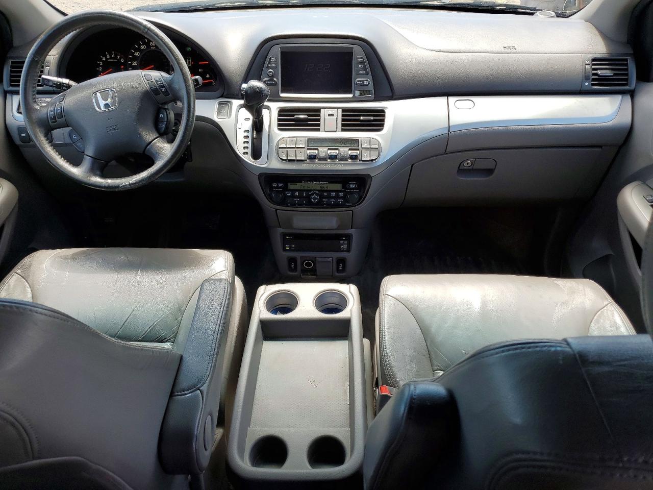 2010 Honda Odyssey Touring Silver vin: 5FNRL3H97AB096957