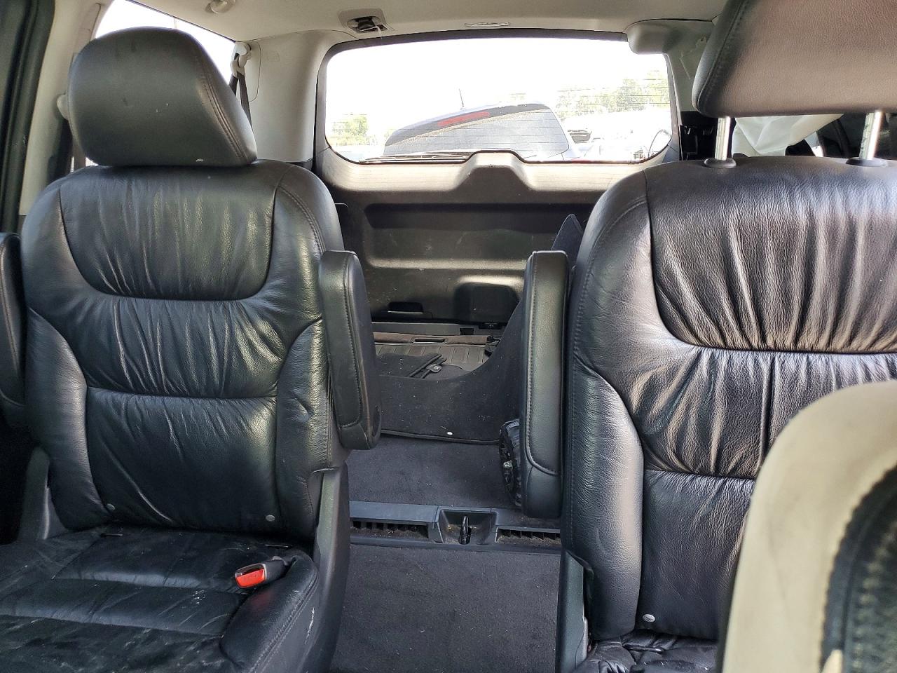 2010 Honda Odyssey Touring Charcoal vin: 5FNRL3H97AB100392