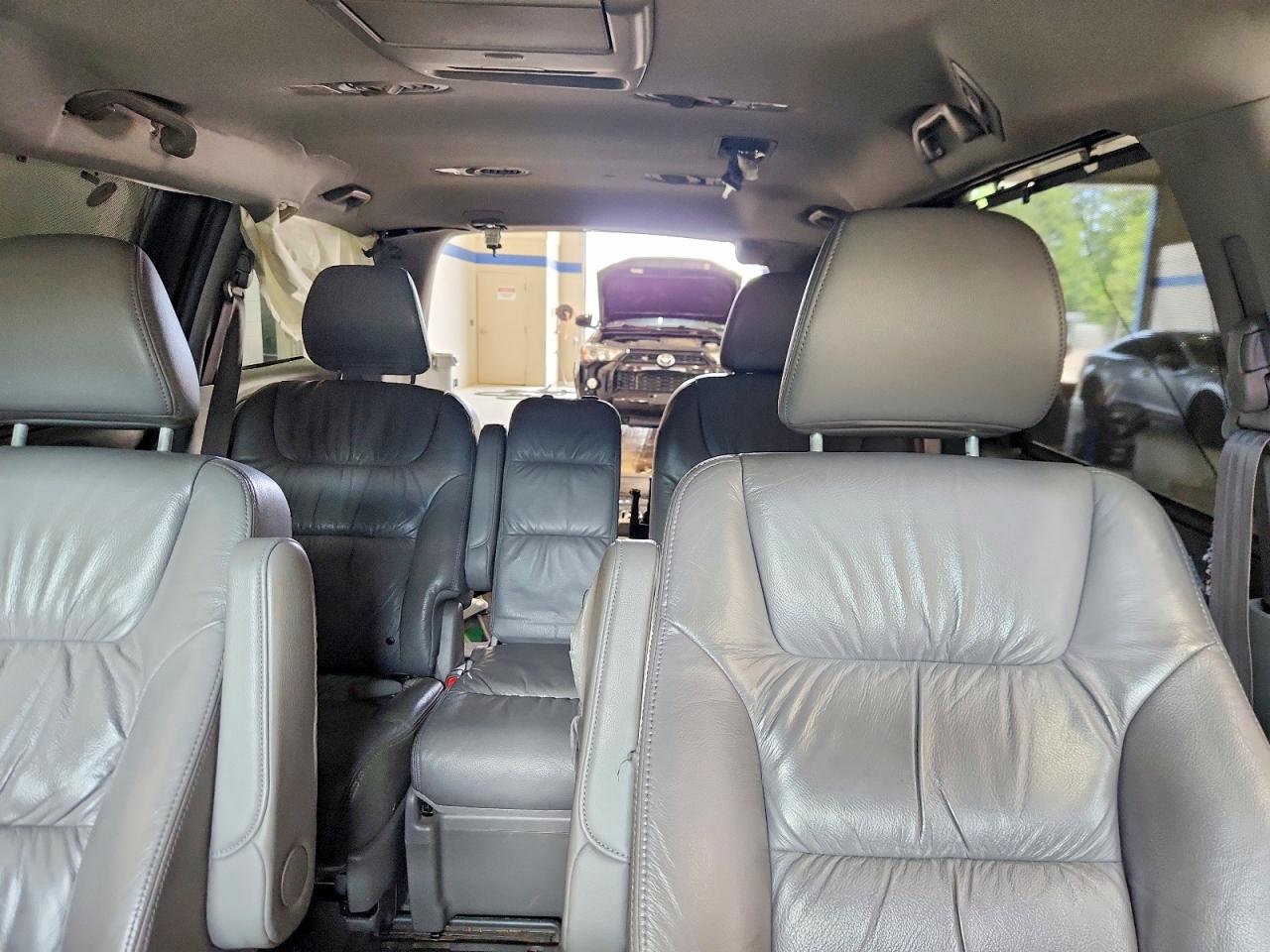 2010 Honda Odyssey Touring Gray vin: 5FNRL3H97AB114485