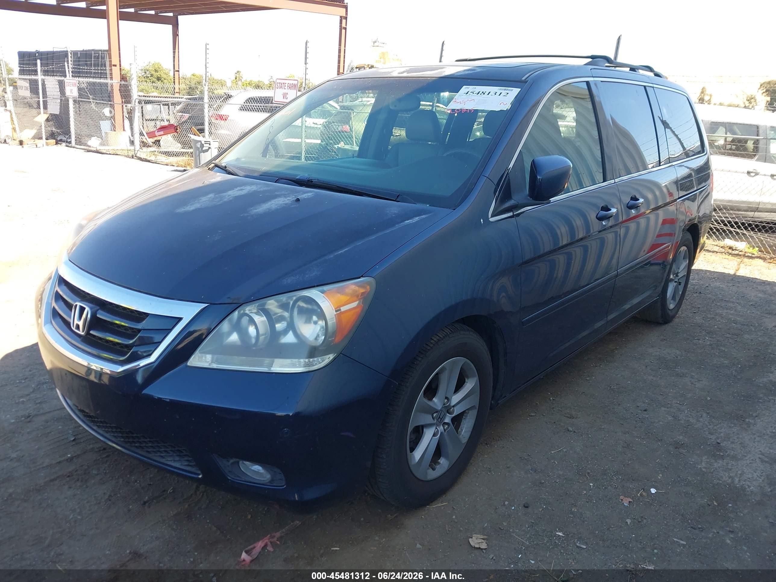 2010 Honda Odyssey Touring Dark Blue vin: 5FNRL3H98AB005260