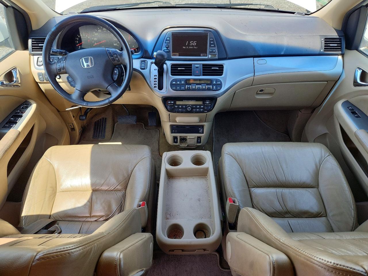 2010 Honda Odyssey Touring White vin: 5FNRL3H98AB055544