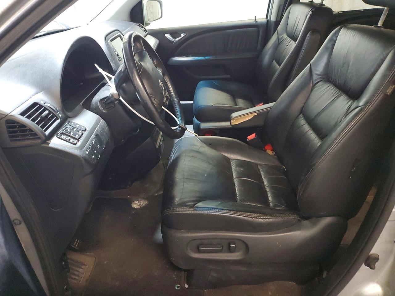 2010 Honda Odyssey Touring Silver vin: 5FNRL3H99AB090111