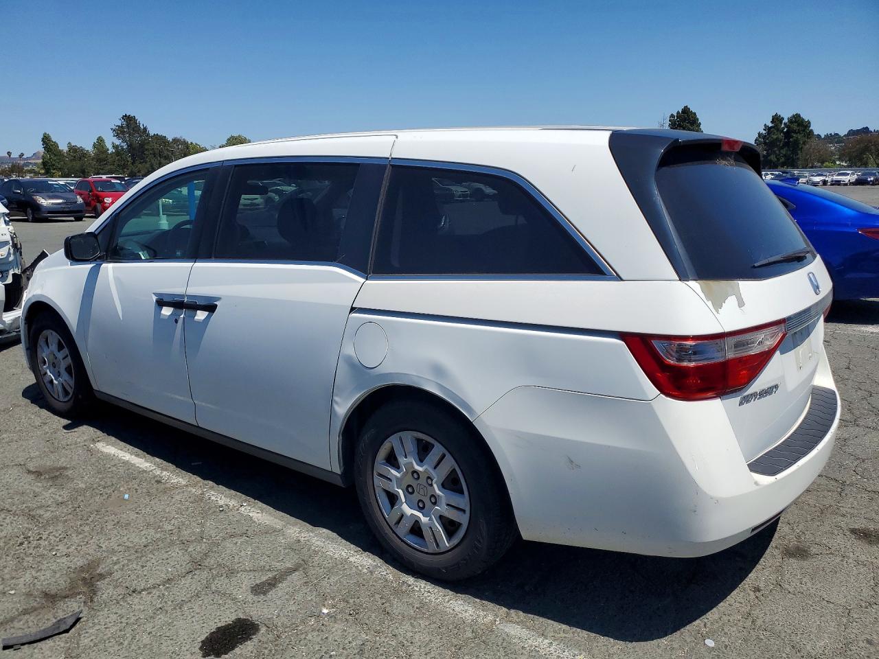 2011 Honda Odyssey Lx White vin: 5FNRL5H20BB021520