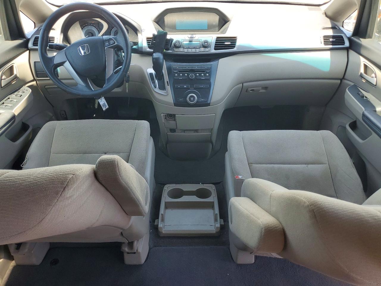 2011 Honda Odyssey Lx White vin: 5FNRL5H20BB021520
