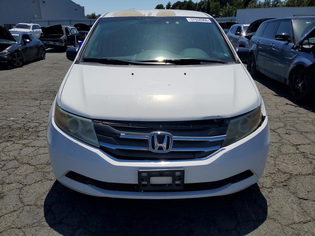 2011 Honda Odyssey Lx White vin: 5FNRL5H20BB021520