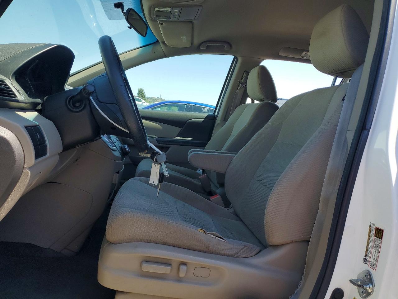 2011 Honda Odyssey Lx White vin: 5FNRL5H20BB021520