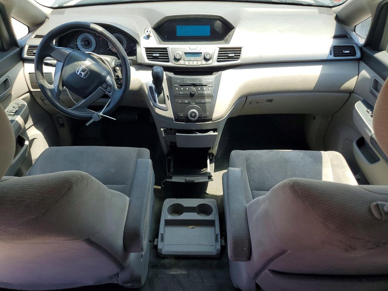 2011 Honda Odyssey Lx Gray vin: 5FNRL5H20BB090675