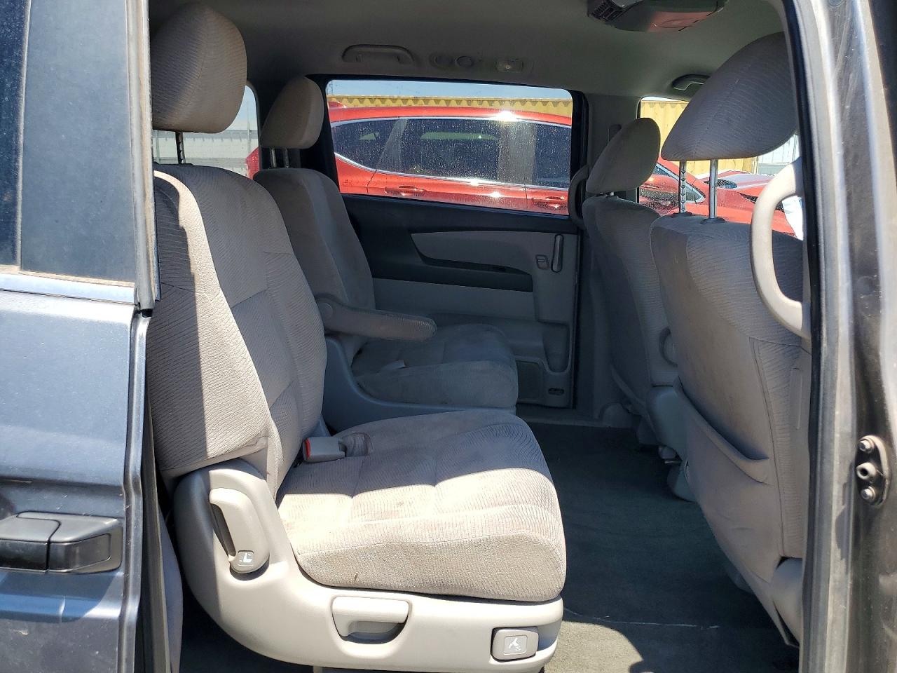 2011 Honda Odyssey Lx Gray vin: 5FNRL5H20BB090675