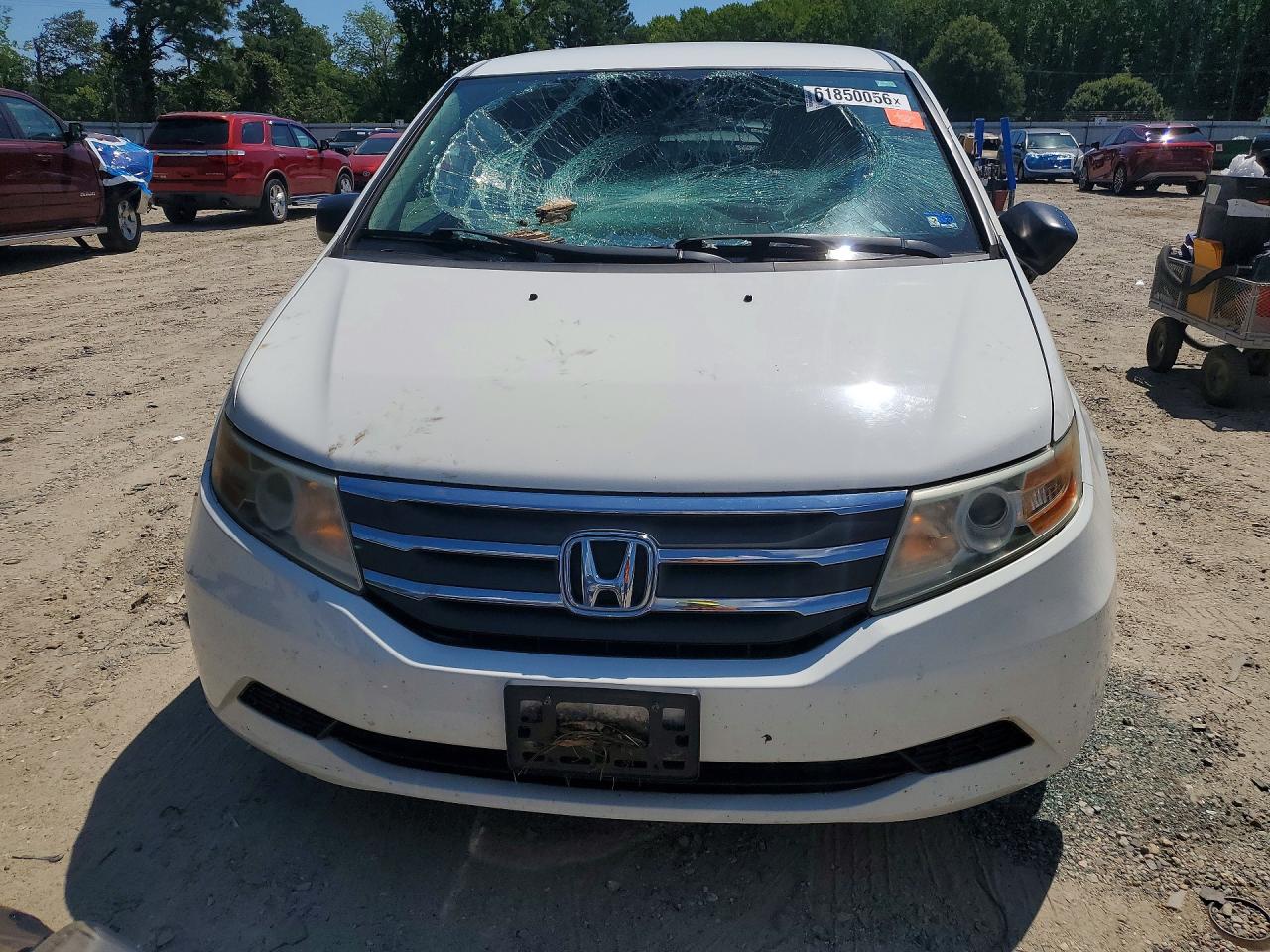 2012 Honda Odyssey Lx White vin: 5FNRL5H20CB106939