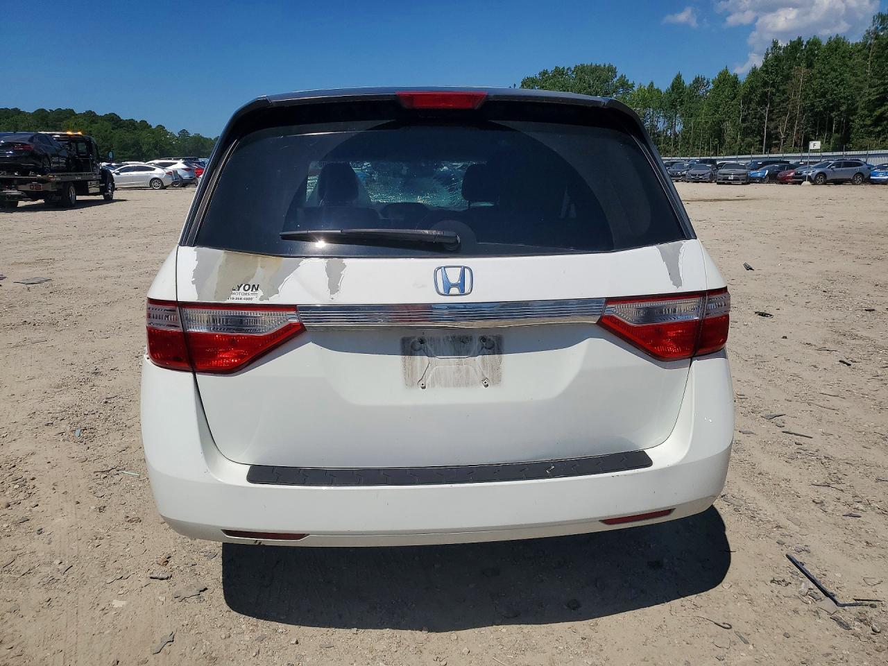 2012 Honda Odyssey Lx White vin: 5FNRL5H20CB106939