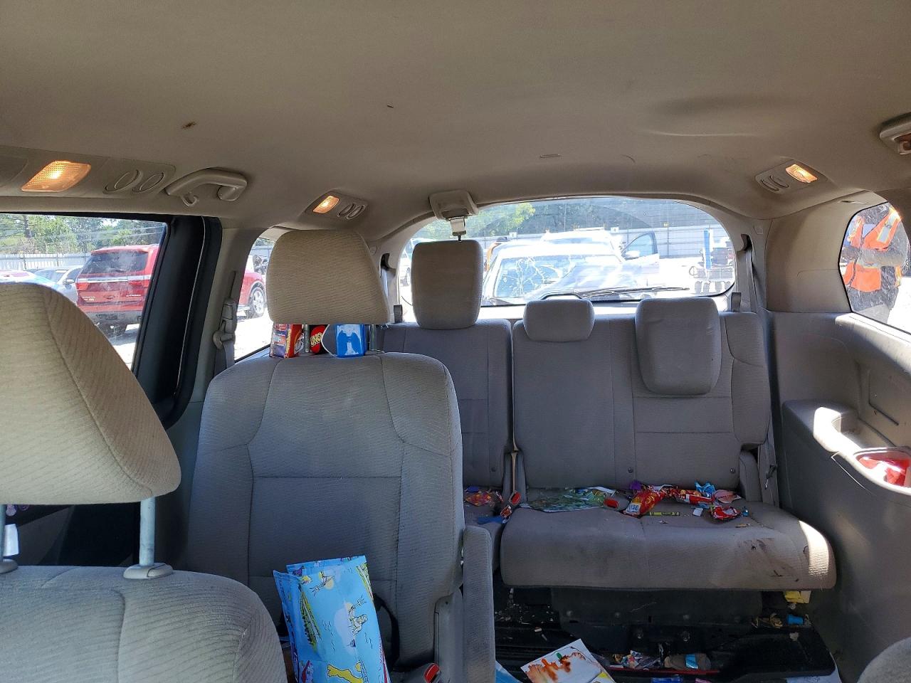 2012 Honda Odyssey Lx White vin: 5FNRL5H20CB106939