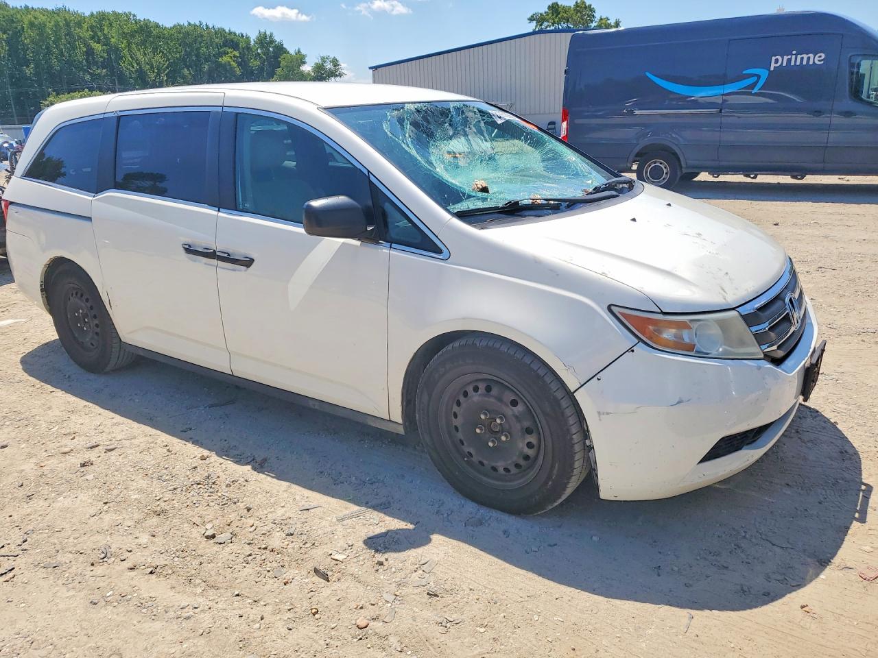 2012 Honda Odyssey Lx White vin: 5FNRL5H20CB106939