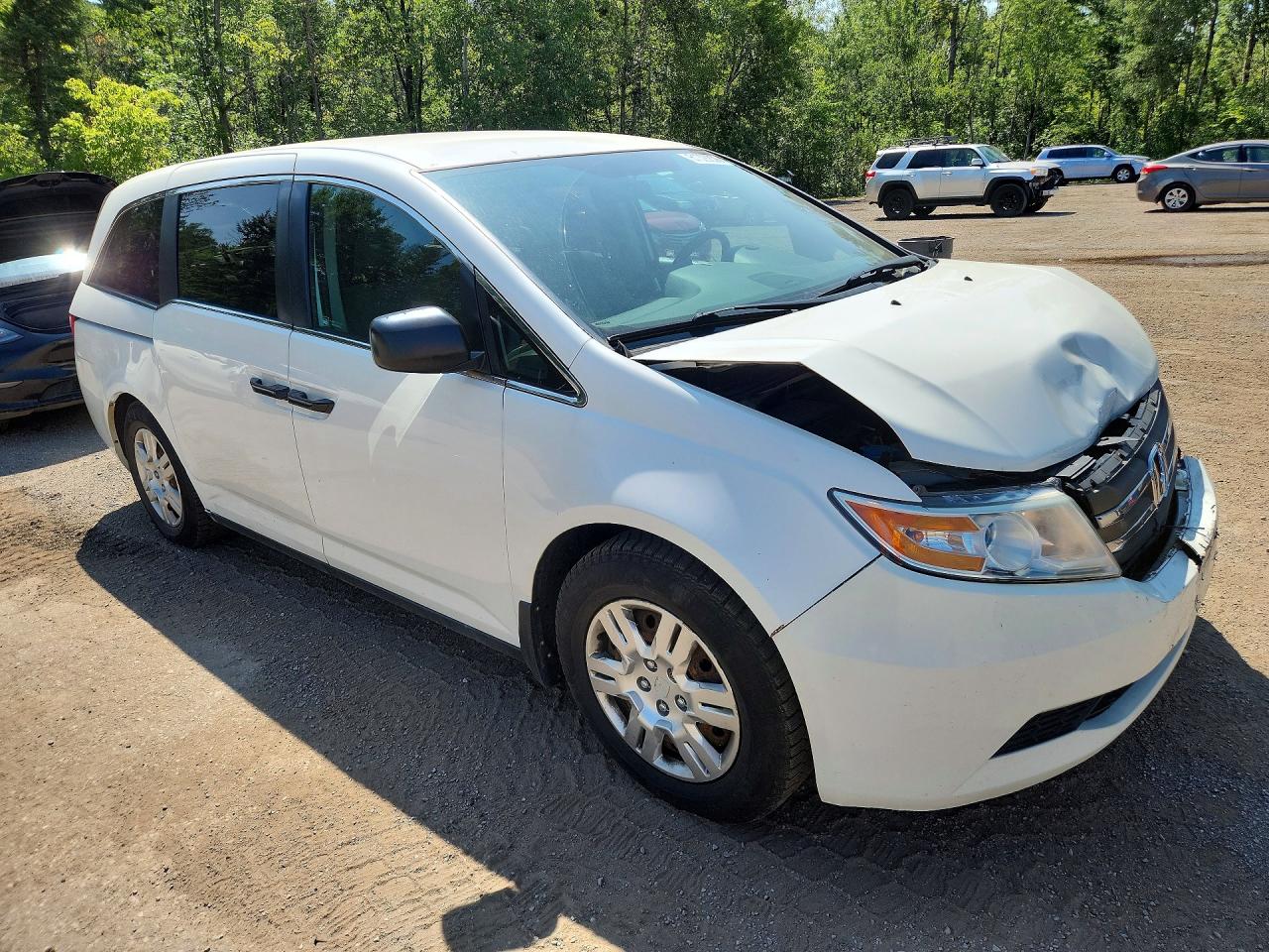 2012 Honda Odyssey Lx White vin: 5FNRL5H20CB507388