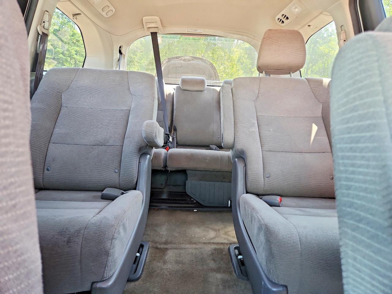 2012 Honda Odyssey Lx White vin: 5FNRL5H20CB507388