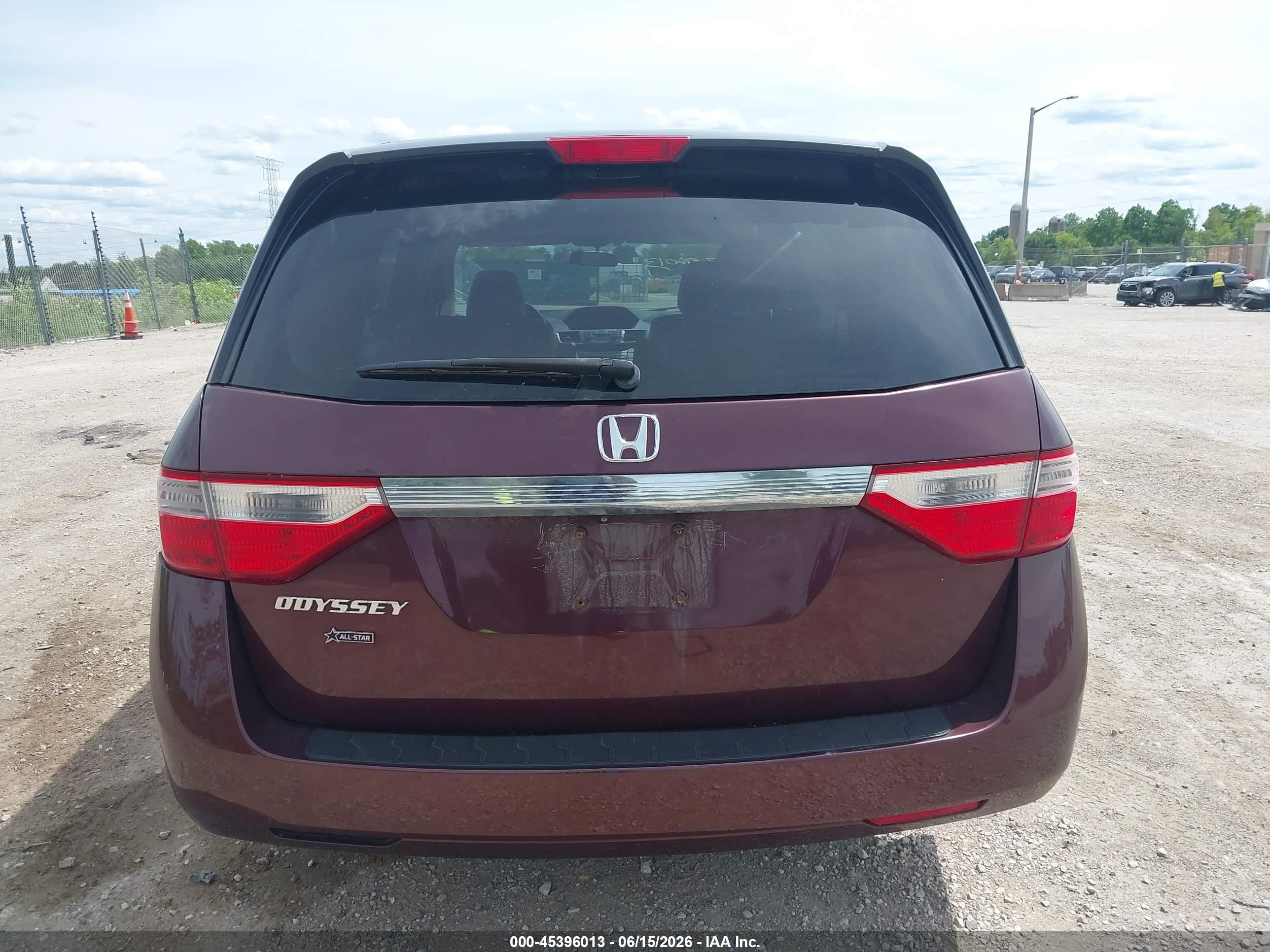 2013 Honda Odyssey Lx Maroon vin: 5FNRL5H20DB072793
