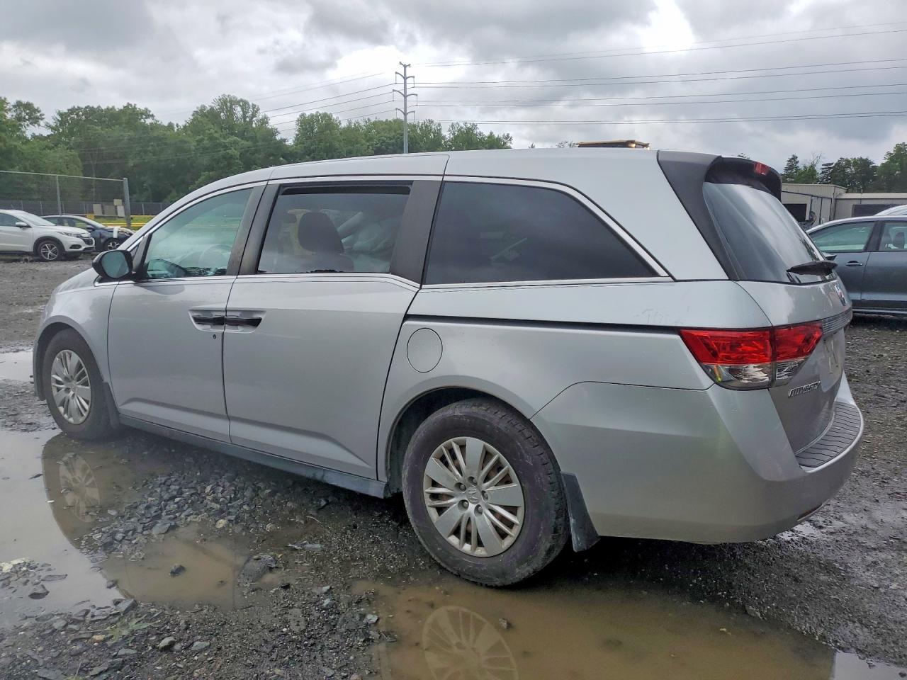 2014 Honda Odyssey Lx Silver vin: 5FNRL5H20EB010327