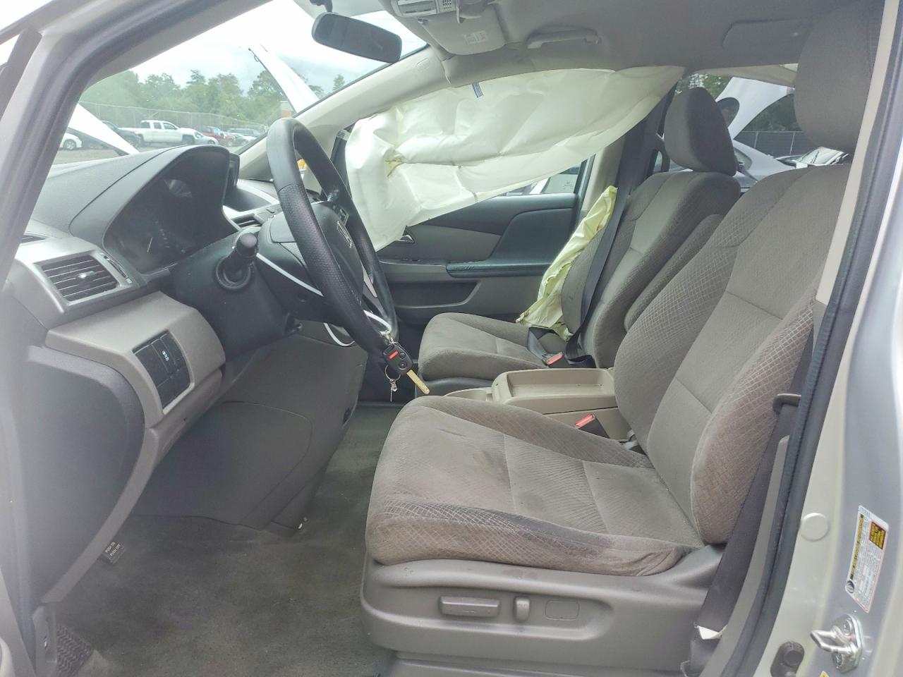 2014 Honda Odyssey Lx Silver vin: 5FNRL5H20EB010327