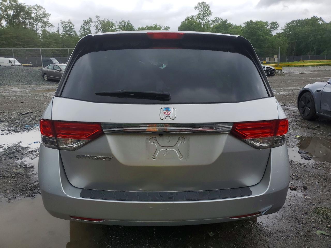 2014 Honda Odyssey Lx Silver vin: 5FNRL5H20EB010327