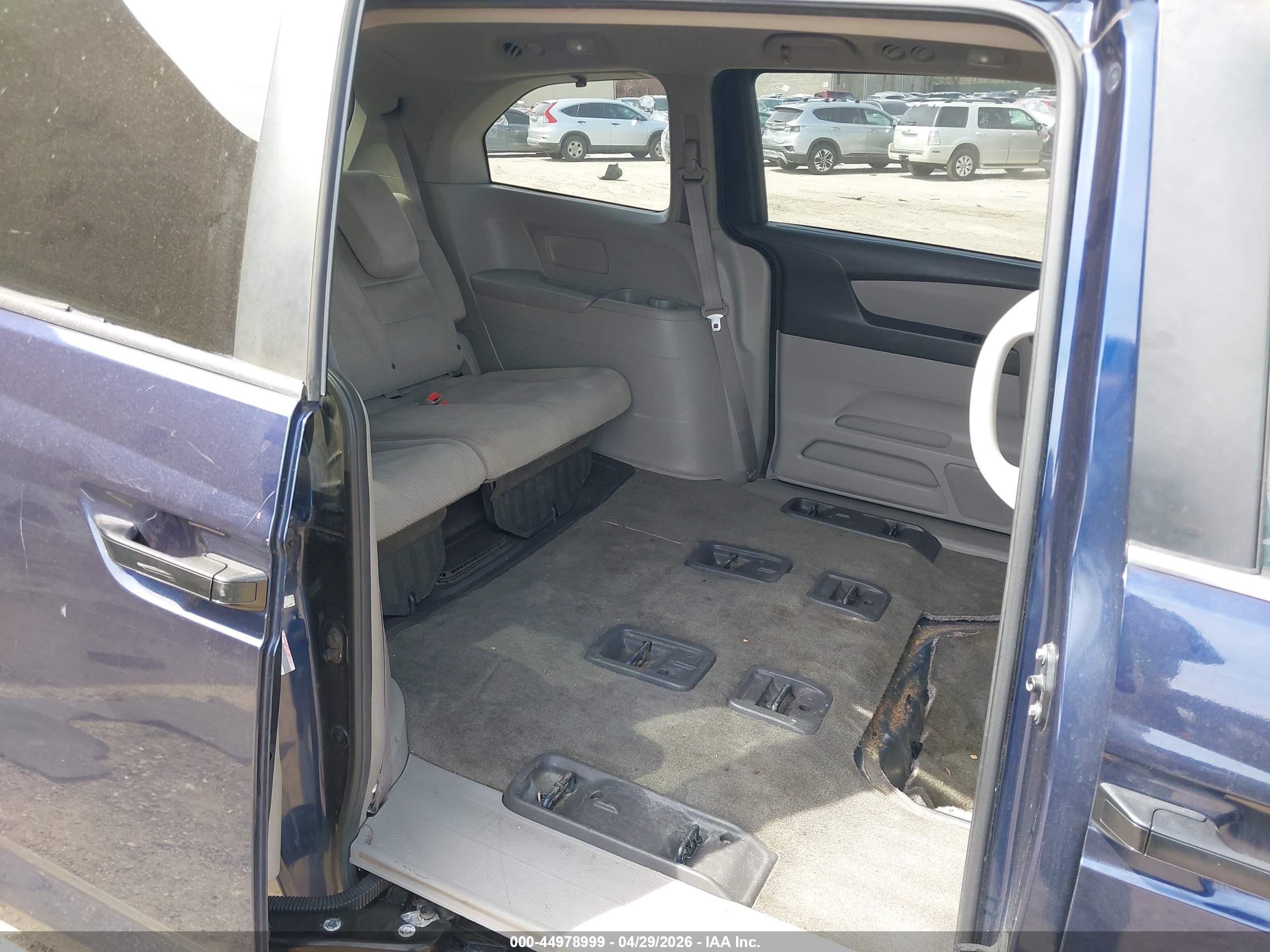 2014 Honda Odyssey Lx Blue vin: 5FNRL5H20EB013065