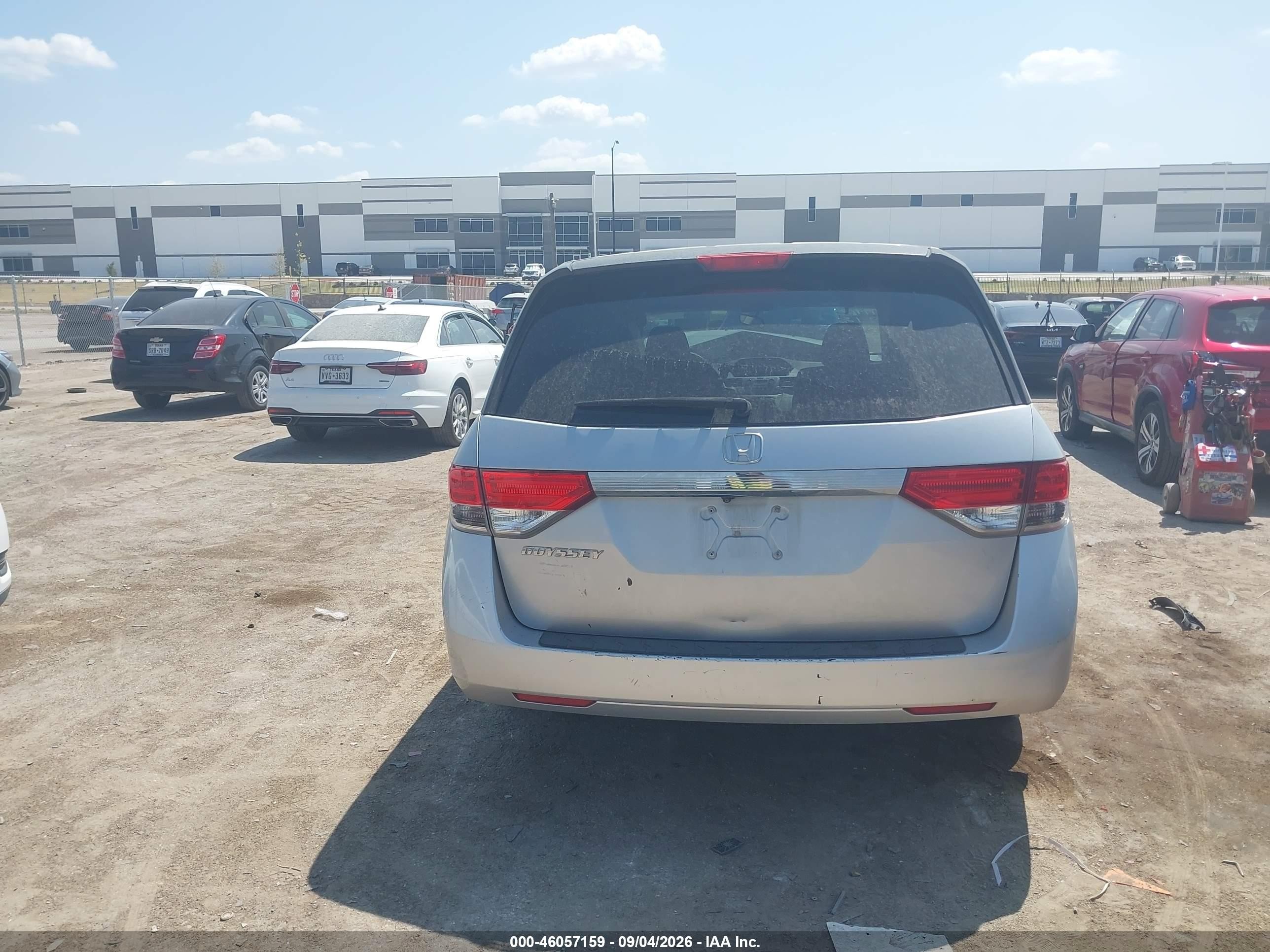 2014 Honda Odyssey Lx Silver vin: 5FNRL5H20EB037477