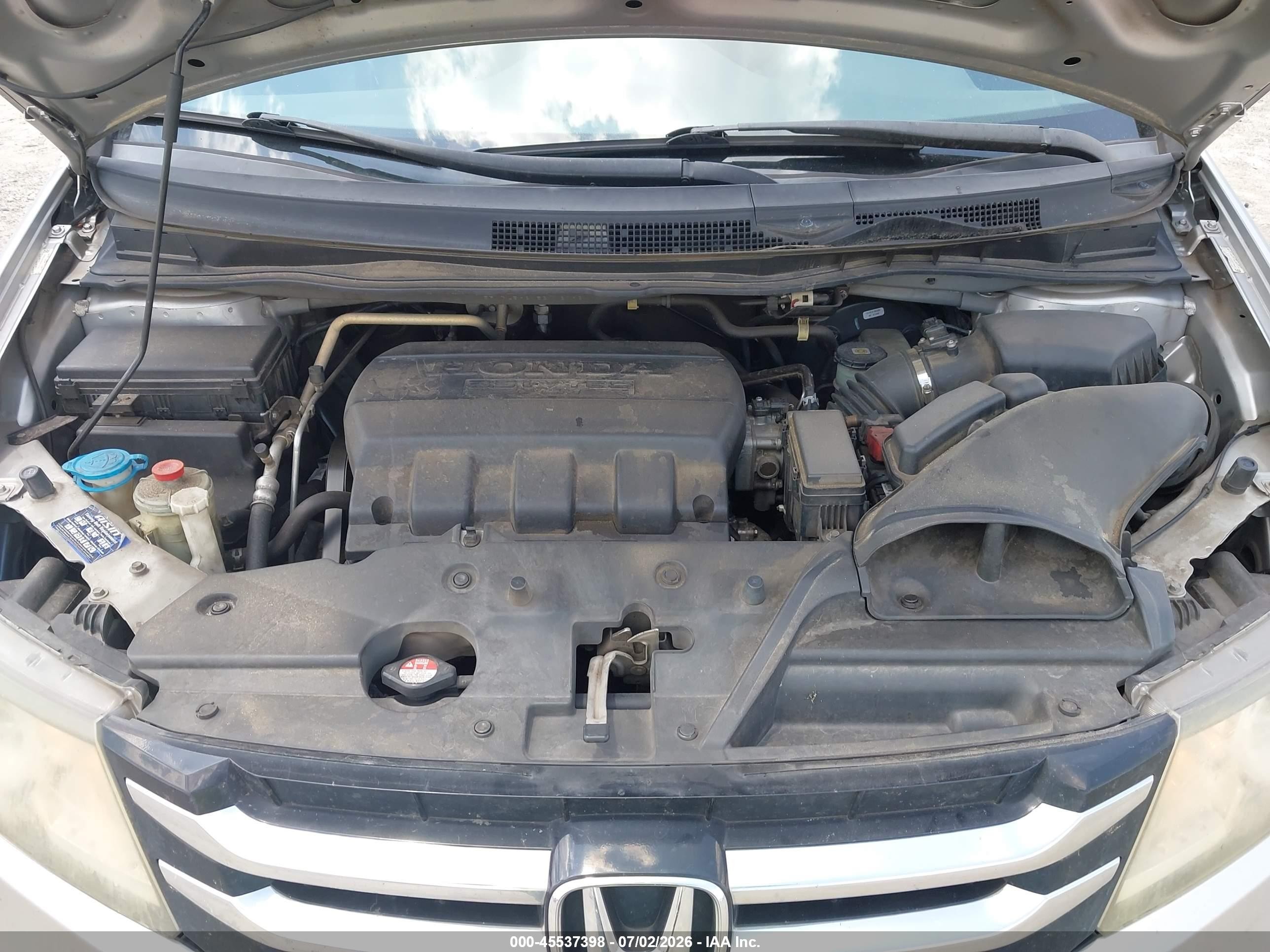 2014 Honda Odyssey Lx Silver vin: 5FNRL5H20EB116793