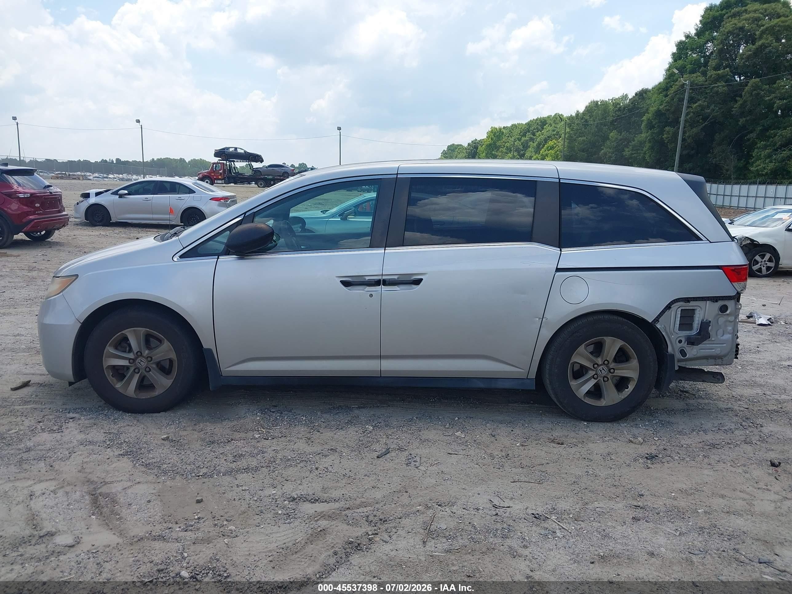 2014 Honda Odyssey Lx Silver vin: 5FNRL5H20EB116793